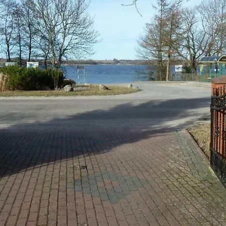 Ferienwohnung 3 Zimmer Am See Naehe Danzig *