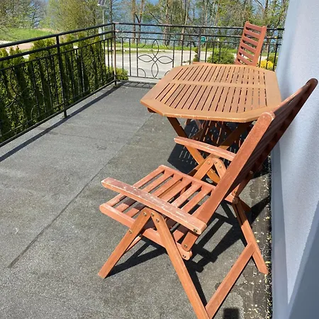 Ferienwohnung 3 Zimmer Am See Naehe Danzig شقة *